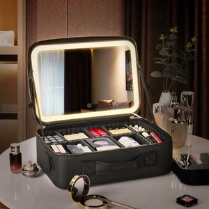 Femmes lumière LED sac cosmétique miroir étui cosmétique voyage vanité sac grande capacité Portable voyage sacs de maquillage pour les femmes 240103