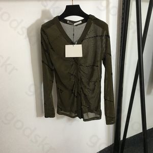 Chemise avec lettres brodées pour femmes, chemise en soie brillante, col en V, respirante à manches longues, Cardigan à boutons, veste de Protection solaire