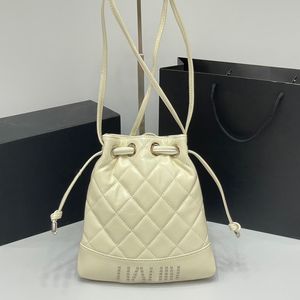 Mochila de diseñador con letras para mujer, bolso de lujo de cuero con entramado de diamantes de 24CM, bolso de mano de noche, Mini bolso de hombro tipo bandolera, bolso informal de calle de tendencia, Maleta Pochette