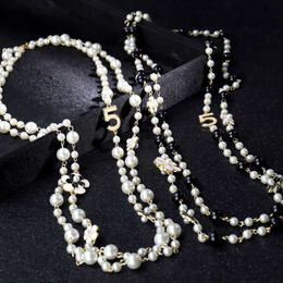 Femmes Longues chaînes en couches en perle en perle