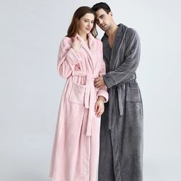 Femmes longue grande taille hiver chaud corail polaire peignoir hommes flanelle Robe de bain Kimono Spa mariée Robe de chambre confortable vêtements de nuit 240113