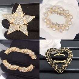 Femmes aime timbre broches romantique fille plaqué or Sier cristal perle broches broche exquis concepteur fête de mariage