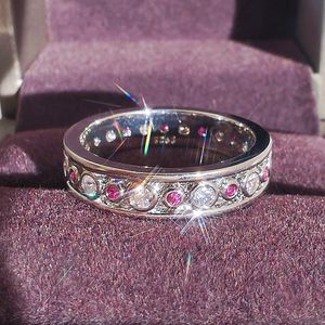 Vrouwen luxe designer ring uitgehold paarse edelsteen volledige 3A moissanite diamanten ringen sieraden PT950 vergulde vriendin geschenken verlovingstrouwring 1904