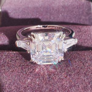 Dames Luxe designerringen vierkante grote moissanite Diamant glanzende volledige boor Ringen Sieraden PT950 vergulde vriendin Geschenken Verlovingstrouwring 1911