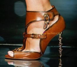 Femmes sandales de concepteur de luxe mince en métal haut talon peep toe dames chaussures t bracele