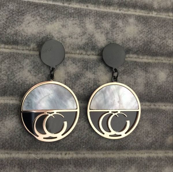 Boucles d'oreilles de luxe pour femmes, clous de styliste extravagants en acier titane, pendentif à la mode, vente en gros