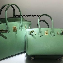 Femme Luxury Handsbag L Sac à main sac à main de grande capacité Fruit Green Commutation en cuir Nouveau sac à main tendance et élégant pour les femmes