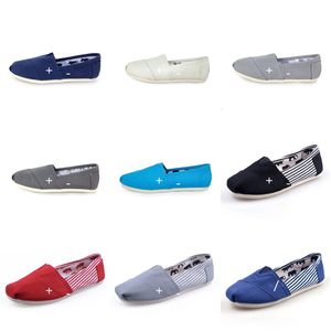 Femmes hommes décontractés 2024 Chaussures de créateurs baskets noir blanc rose bleu gai mens femme extérieurs