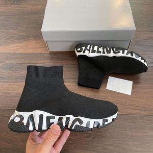Vrouwen Men Casual schoenen Zachte enkellaarzen Gebreide snelheid Sneaker Black Sneaker Luxury merkontwerper Outdoor Sport Sock Boot 35-45 met doos