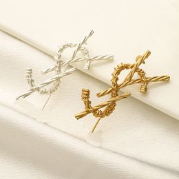 Femmes concepteurs de concepteurs broches broches en acier plaqué d'or broche de bijoux de haute qualité épingle épousure de fête de Noël cadeau accessoire 1082