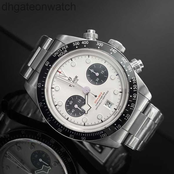 Femmes Hommes originales Tudery Designer Watches Swiss Emperor Series Watch Chronograph Automatic Mechanical Mens Watch M79360 Wristwatch avec logo et boîte de marque