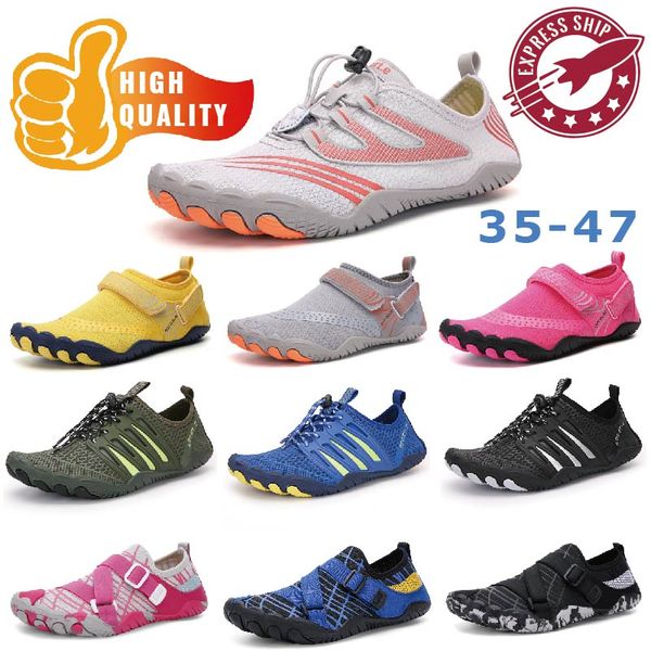 Femmes Hommes Surf à séchage rapide Chaussures d'eau en maille respirante Baskets de plage Chaussettes de plongée Baskets antidérapantes Natation Casual GAI confort doux