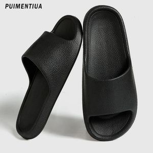 Femmes hommes sandales tongs mous les pantoufles couleurs solides simples non glisser la semelle douce et confortable douche en plein air chaussures 240509