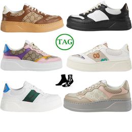 Femmes Hommes Chaussures De Luxe Designer Sneaker Plateforme Chaussure Femmes Hommes Baskets Lettres De Haute Qualité Formateurs Respirant Mesh Entraîneur Casual Couple Designers