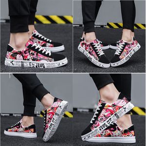 Femmes hommes Chaussures Top Newleather Casual Platform Theatrical Facebook Printing Designer Sneakers Homemade Made in China 39-45 Cha