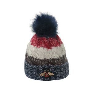 Femmes hommes bonnets chauds chapeau d'hiver pour femme câble extensible doux tricoté Pom Poms abeille bonnets chapeaux femmes crâne casquettes Ski q178