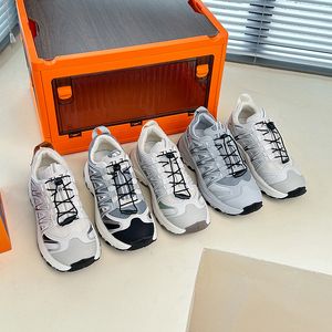 Sneakers de diseñador zapatos casuales botas de mujer calcetines de lujo zapato triple blanco blanco todas las mujeres rojos para hombres velocidad 2.0 entrenadores claros mocasines