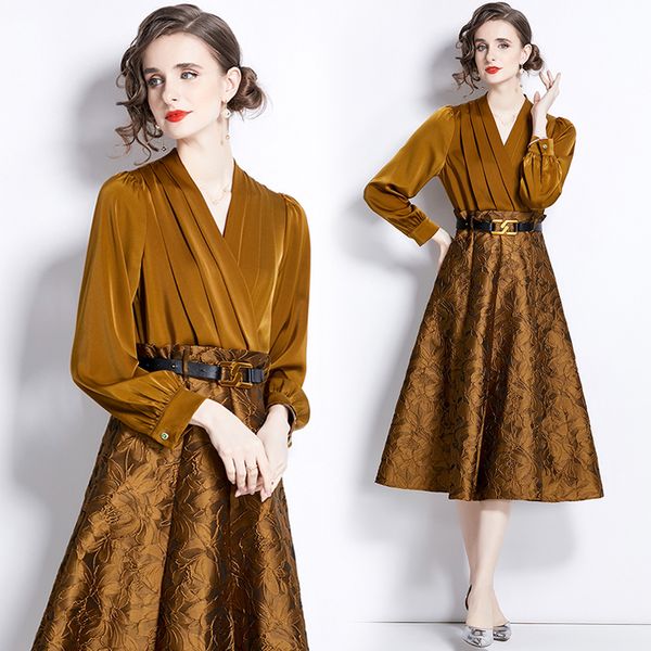 Femmes Midi Robe jaune avec ceinture Designer de luxe à manches longues Col en V Satin froncé Patchwork Jacquard Slim Party Flare Robes 2023 Automne Hiver Mignon Vacances Robes