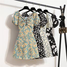 Vrouwen mini -jurken zomer mode vrouwelijk vestidos print bloemen chiffon shirring geplooide korte puffy mouw casual jurk 240418