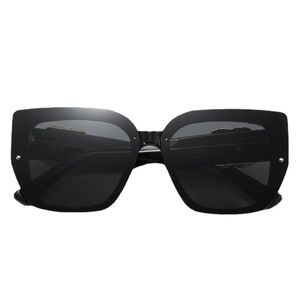 Vrouwen spiegelbril voor mode zonnebril Lunette Designer Frame Letter Heren 2023 S Designer zonnebril Sun S Politie Un People