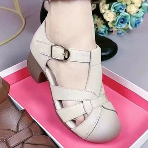 Femmes mère chaussures sandales découpées mocassins printemps cuir Pu confort à enfiler mode femme fermeture éclair semelle souple confortable été décontracté mère couleur unie taille