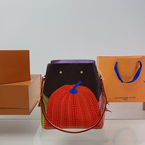 Femmes NEONOE seau sacs en cuir mode célèbre designer messager sac à bandoulière fourre-tout sacs à main croix sacs à provisions brioches à la citrouille M46473 M46734 M46581