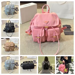 Fonds en nylon toile de mode sacs à dos de luxe Poches de créateur de luxe Sac à dos de sacs à dos pour femmes