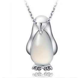 Collier avec pendentif en forme d'animal pingouin pour femmes, breloques plaquées argent, opale, bijoux Vintage pour filles, cadeau 315N