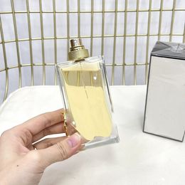 Mujeres Perfume Atomizador de incienso Botella Sexy Lady Colonia Long Dure Good olor fragancia Desodorante