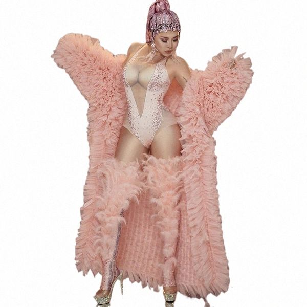 Mujeres Pink Luxury Big Coat Medias Set Sexy Rhineste Fiesta de cumpleaños Club Rendimiento Traje Mujeres Diseñador Danza Traje de escenario V1nX #