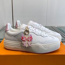 Plataforma de la plataforma Plateau Groovy Sneakers diseñador Hecho de cuero de ternera suave de ternero