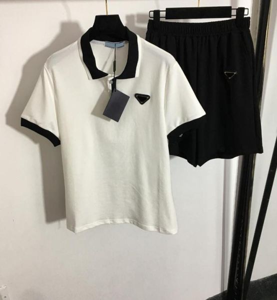 Femmes Polo Tracksuits Pantals Sets Fashion Badge Designer Shirts Shorts Léchanges Luxury Ladies Cotton Shirt Pants3254672