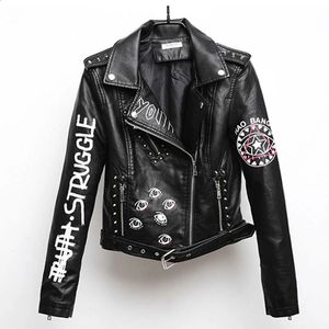 Vrouwen Gedrukte Letters Pu Leren Jas Biker Moto Zwart Faux Vrouwelijke Patroon Klinknagel Hip Hop Korte Rits Jas PY21 240122