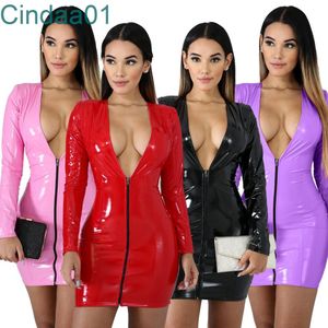 Femmes PU cuir robe à manches longues fermeture éclair Sexy col en v profond emballé hanche taille haute paddy couleur unie jupe courte