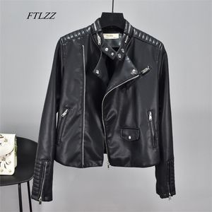 Femmes PU Veste en cuir Manteaux Faux Soft Moto Zipper Noir Punk Femelle Automne Biker Court Vêtements d'extérieur 210430