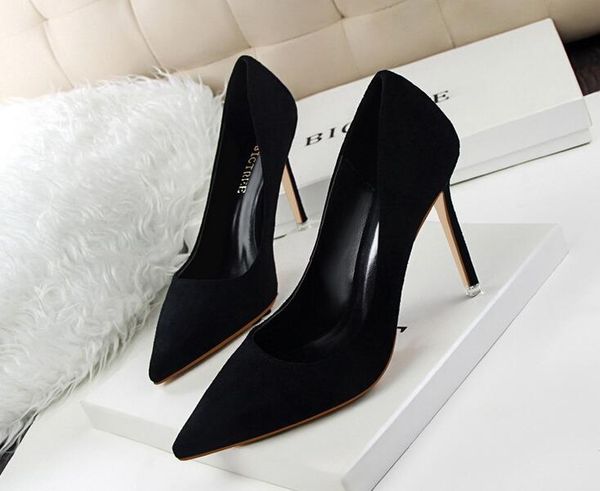 Femmes Pumps Fashion High Talons Blanc Noir Jaune Chaussures Chaussures Dames Parti Bridal Bridal Shoe Shoe Stiletto 9cm