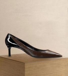 Vrouwenpompen Luxe ontwerper Sandaalslip op puntige vrouwenmerkschoenen Slingback Sandalen Bruin echt leer hoge hakken Cherie 3427711693