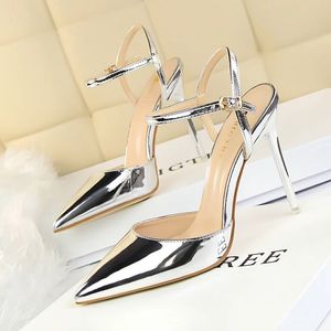 Dames Pumps Slingback Metallic Goud Zilver Glanzende Hoge Hakken Stiletto 10 cm Damessandalen Puntige Teen Eenvoudige Elegante Feestschoenen 240103