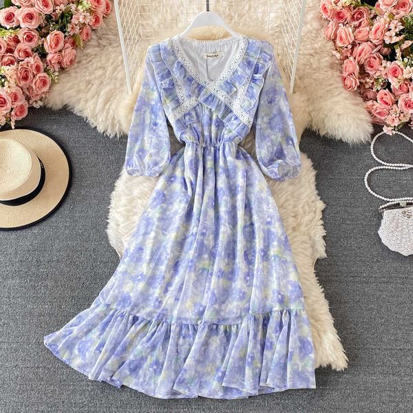 Vestido de gasa con estampado Floral morado/blanco para mujer, vestido Vintage con cuello en V y volantes, manga larga, acampanado, Midi, de talla grande, para verano, Y0603