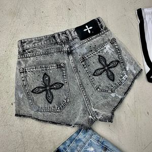 Femmes Ripped Holes Retro Cross Brodery Summer Cool Designer Jeans Shorts plus taille SMLXLXXL3XL