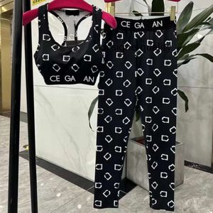 vêtements de sport pour femmes d jacquard pantalons de yoga costume designer bikini vêtements de sport à séchage rapide vêtements de yoga de luxe pantalon de maillot de bain de plage survêtement