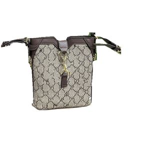 Sac de concepteur de sacs à bandoulière pour femmes et pour hommes Sac de casse-gorge diagonale de haute qualité, Beau sac, sac de seau, taille: 27 cm * 24 cm, 20 cm * 19cm.