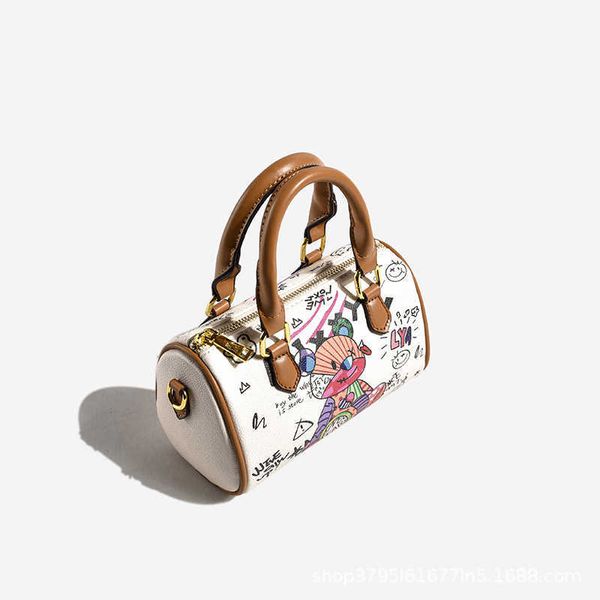 Anime de anime de mujer Graffiti lindo Little Little Bear Girl Single Swein Swein Straddle Bag Handheld Boston Bag