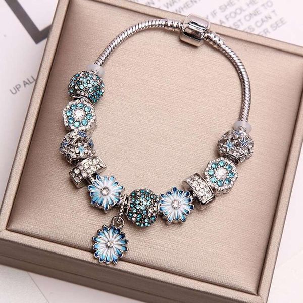 Estilo coreano versión coreana pequeña Margarita flor pulsera mujer nicho diseño viento frío novias hermana regalo