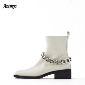 Femmes automne bottes en cuir plate-forme noir Chelsea bottes femme chaîne mode hiver chaussures décontractées femme blanc Designer 210911