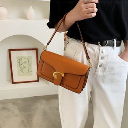 Bolso de mujer Nuevo bolso de mujer bandolera de un solo hombro a la moda, bolso cuadrado pequeño estilo retro de Hong Kong para axila