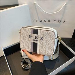 Damestas Trend Crossbodytassen Letter Brede bandjes Schoudertas Portemonnees Designer Luxe shopper Handtassen Koppelingen