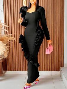 Robe longue moulante noire pour femmes, garniture à volants élégante, col en cœur, manches longues, robes cintrées, robes de soirée élégantes 240111