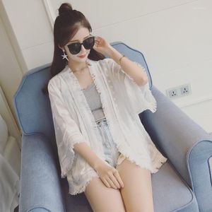 Blouses pour femmes 2023 été femme plage couvrir gland Cardigan femmes en mousseline de soie dentelle hauts broder Blouse ample