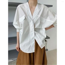 Women's Blouses 2024 Herfst Frans Design Feeling Small Cotton Loose Bat Mouwen V-Neck Shirt For Women
